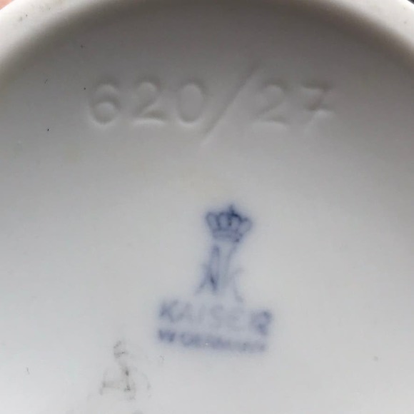 Vtg AK Kaiser Manfred Frey Fluted Scalloped Rim Porcelain Vase W Germany #620/27 - Picture 5 of 8